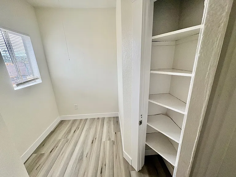 549 E 17th St #551 — Photo 15