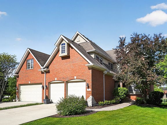 2nd image of 1212 Connamara Ct