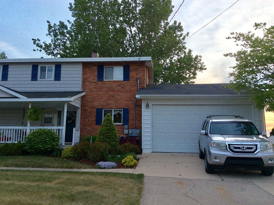 1st image of 9906 Mississippi St #B