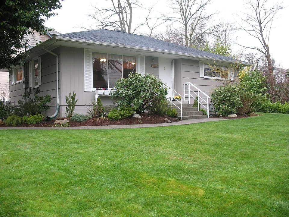 Beautiful Home on Large Lot