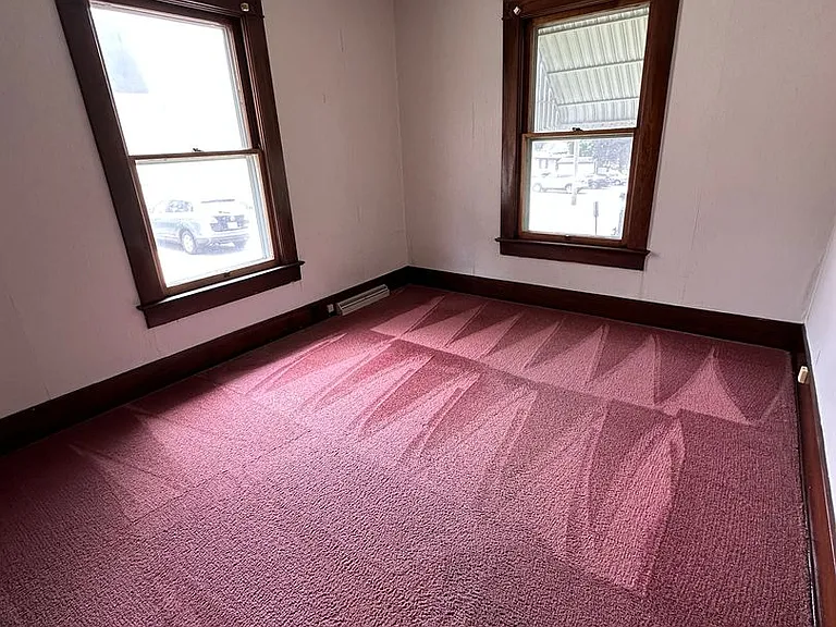 506 Middlebury St — Photo 6