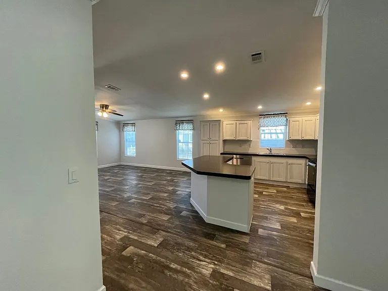 328 Eland Dr #328 — Photo 16
