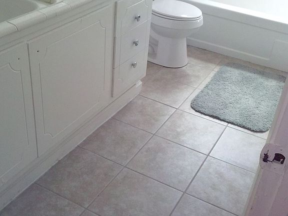 2nd image of 2070 Radio Ave APT 02