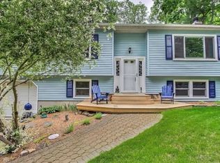 5 Grey Trl, Vernon, NJ 07462