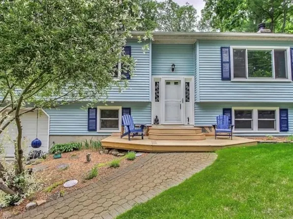 5 Grey Trl, Vernon, NJ 07462