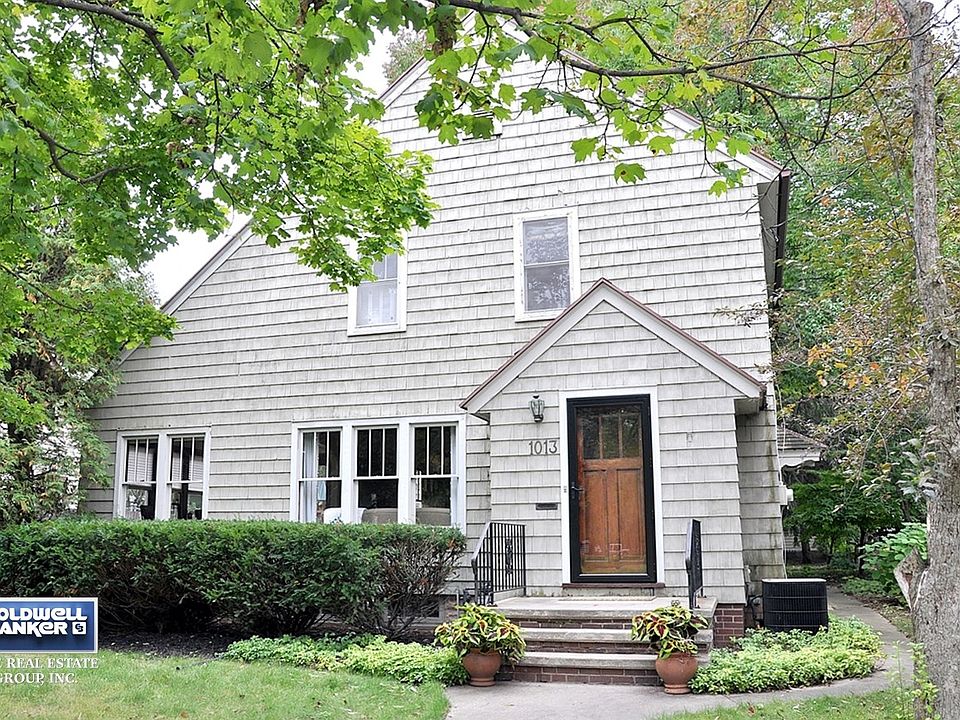 N Appleton 3 BR Character Home