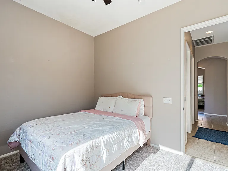 49418 Wayne St — Photo 17