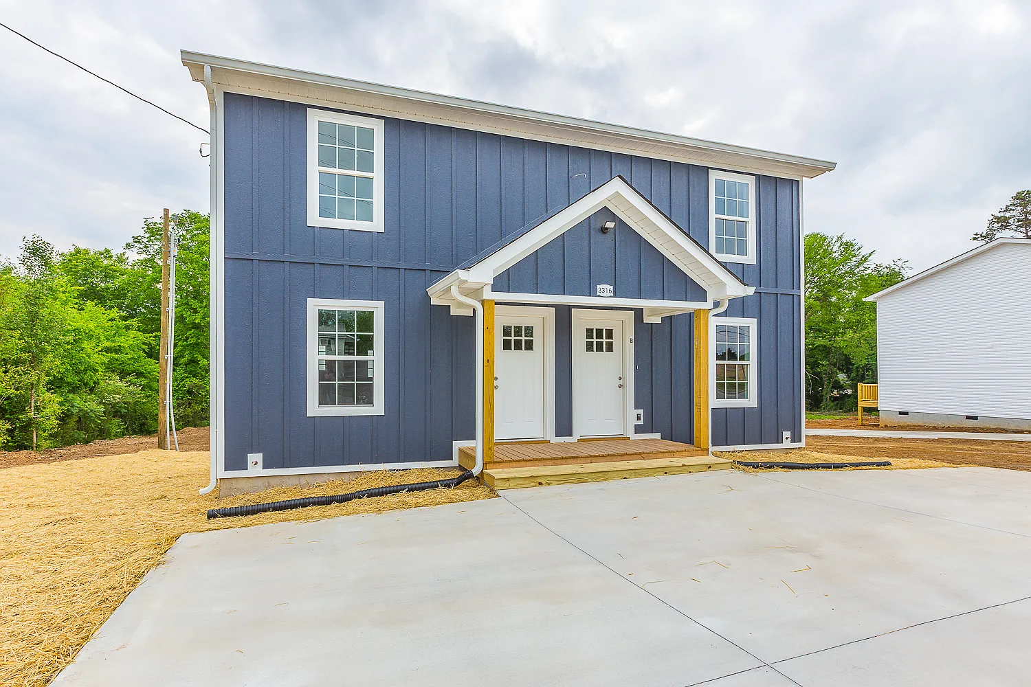 2 bed, 1.5 bath, 1000 sqft, $1,300 — Photo 4