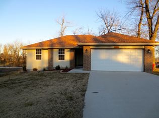 1550 S Shoshone Pl, Republic, MO 65738