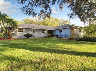 2322 Meadowbrook Dr, Lutz, FL 33558