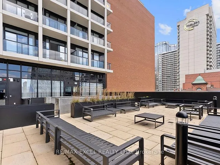20 Edward St #1706 — Photo 15
