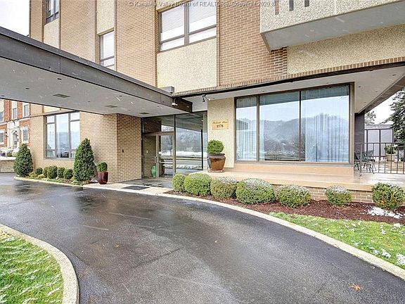5th image of 1578 Kanawha Blvd E