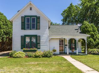 510 N 7th St, Lake City, MN 55041