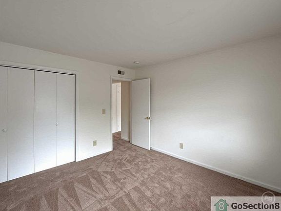 4th image of 100 Tricia Ln
