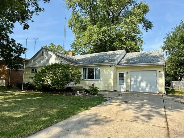 1145 S 8th Ave, Kankakee, IL 60901