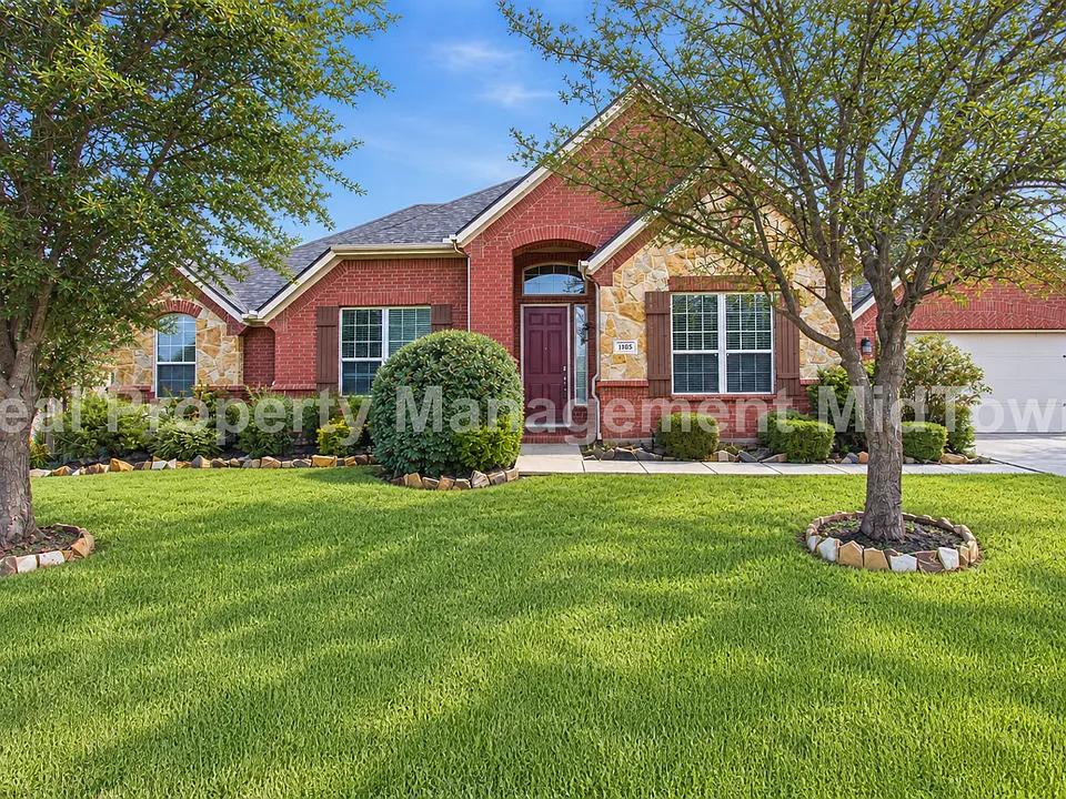 1105 Sunland Ct