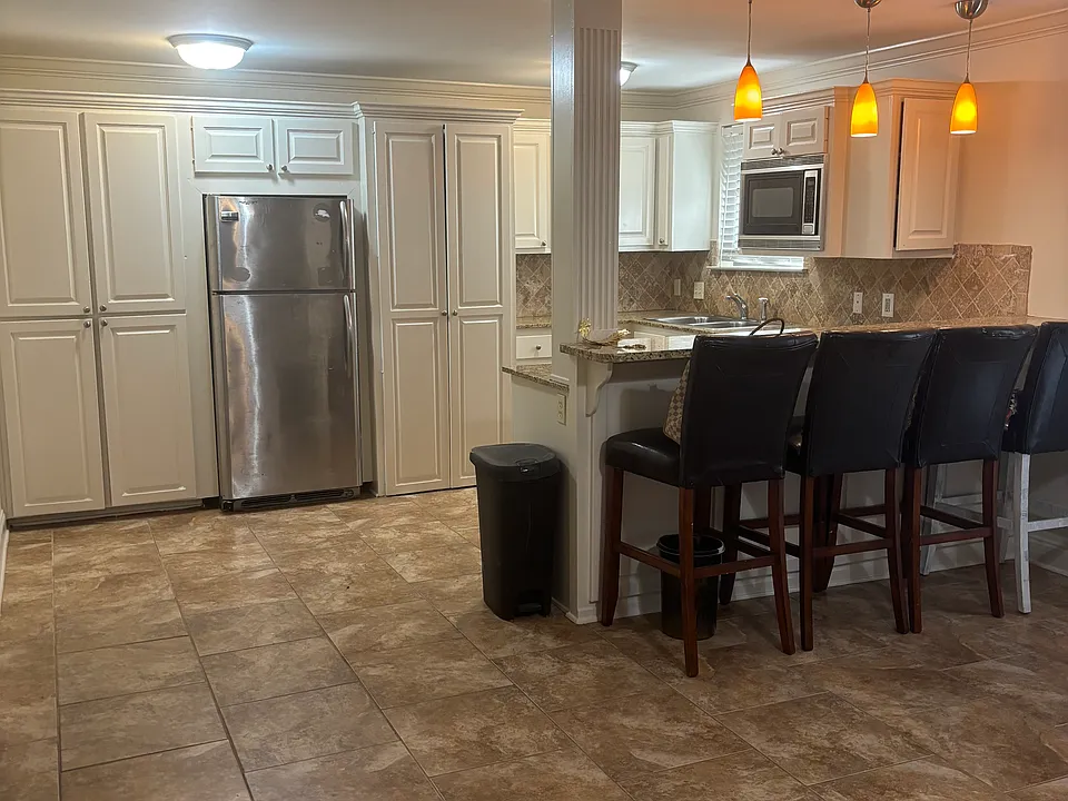 1290 Park Blvd #103