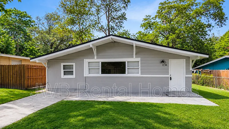 8740 Free Ave