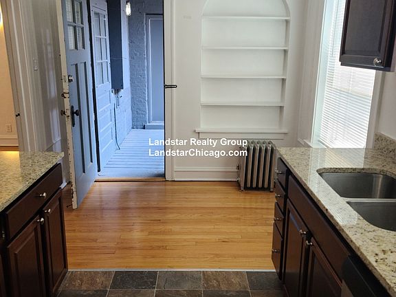 4th image of 4610 N Hermitage Ave APT 3W