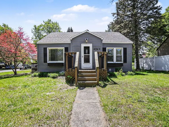 4945 Hunt St, Montague, MI 49437