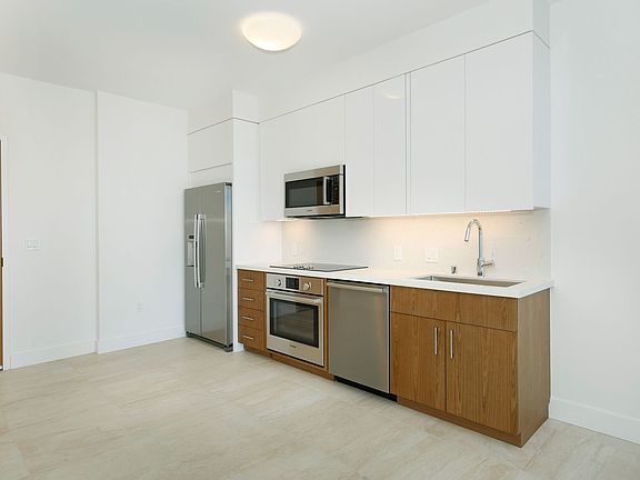 5th image of 629 Keeaumoku St Unit 3903