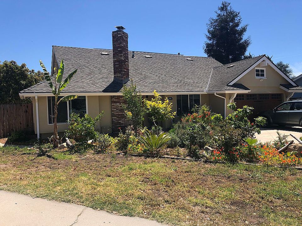 1st image of 544 Sussex Ct