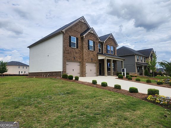 3rd image of 404 Daffodil Ln