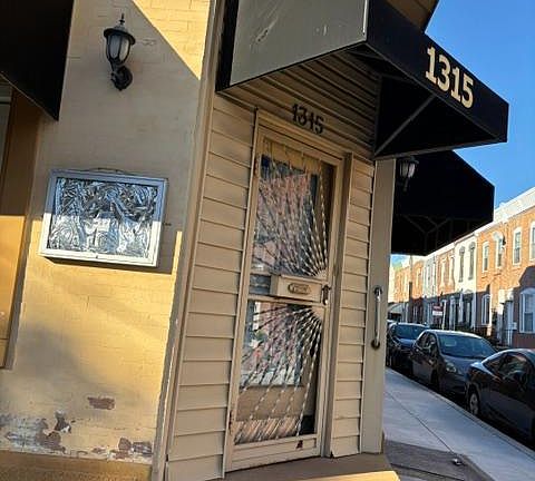2nd image of 1315 W Porter St Front 1