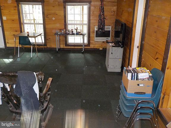 4th image of 549 Blake Rd