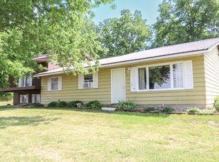 19716 Acker Rd, Fulton, IL 61252