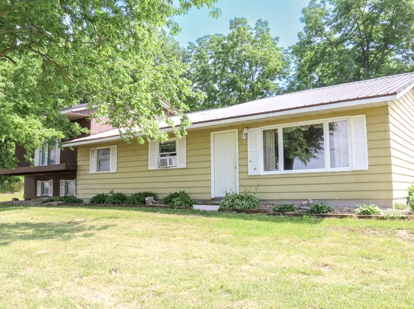 19716 Acker Rd, Fulton, IL 61252