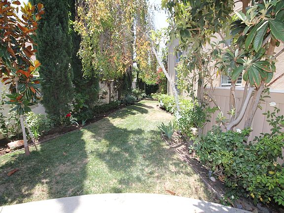 5th image of 2241 Bowman Ave