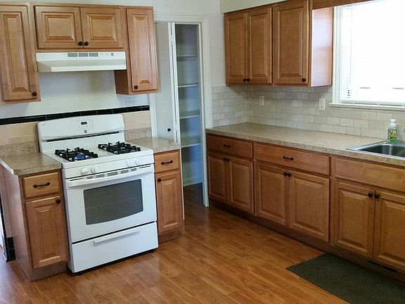 Eat in Kitchen 14 X 12