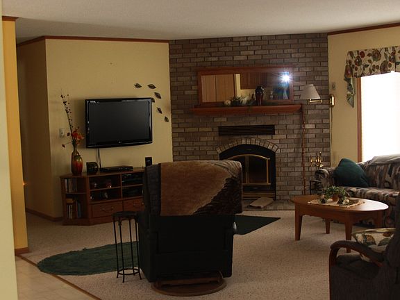 4th image of 3283 S Lake Miltona Dr NE