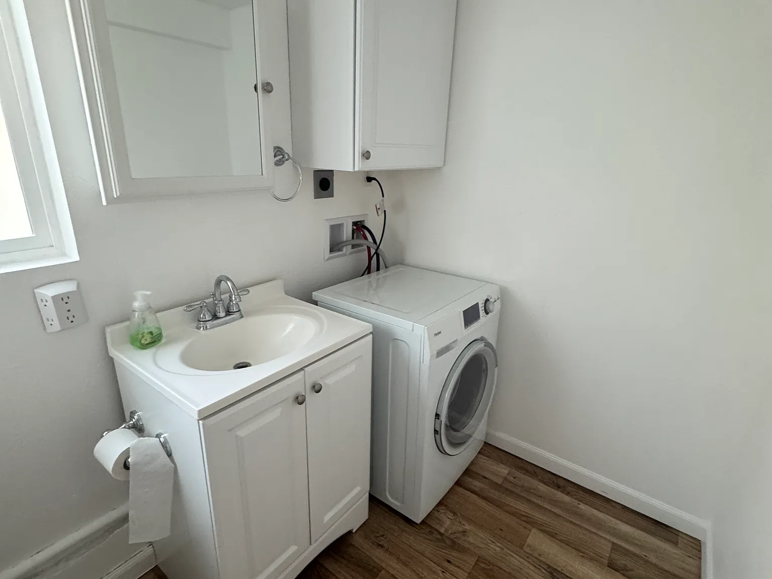 1 bed, 700 sqft, $2,050 — Photo 3