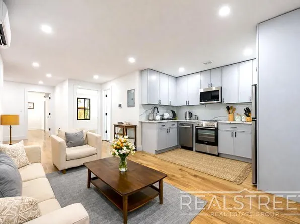 1274 Jefferson Avenue image 1 of 14