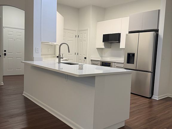 3rd image of 785 Oakleaf Plantation Pkwy Unit 1932