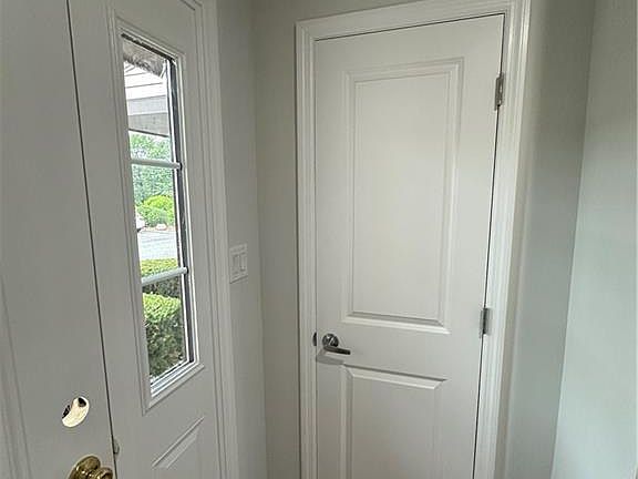 2nd image of 3401 Hana Rd