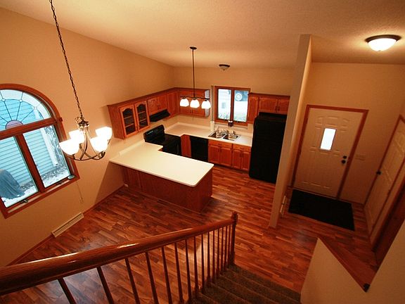 2nd image of 1403 33rd Ave N APT 31