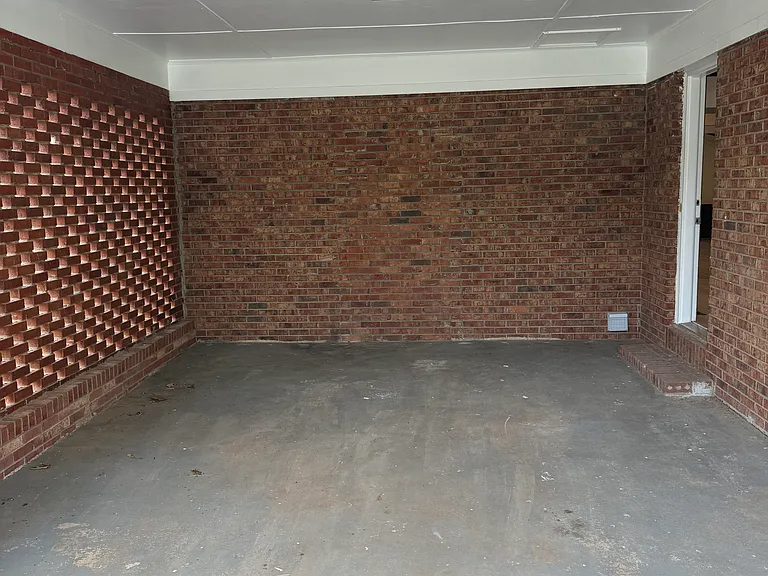 1722 Maple Ln — Photo 5
