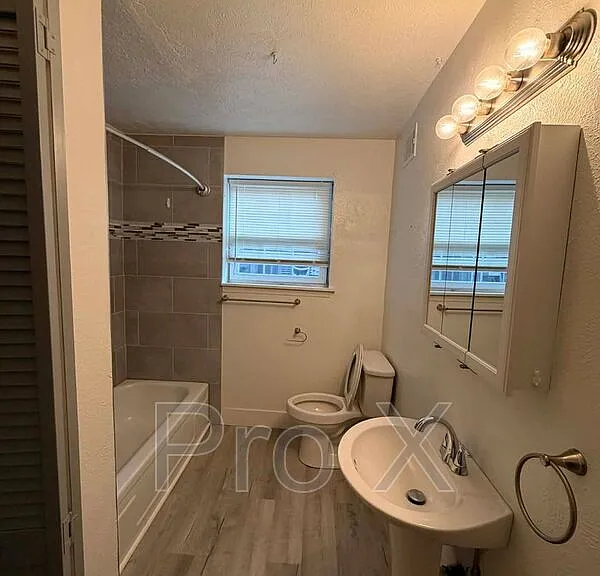 124 E Highland Ave #2 — Photo 9