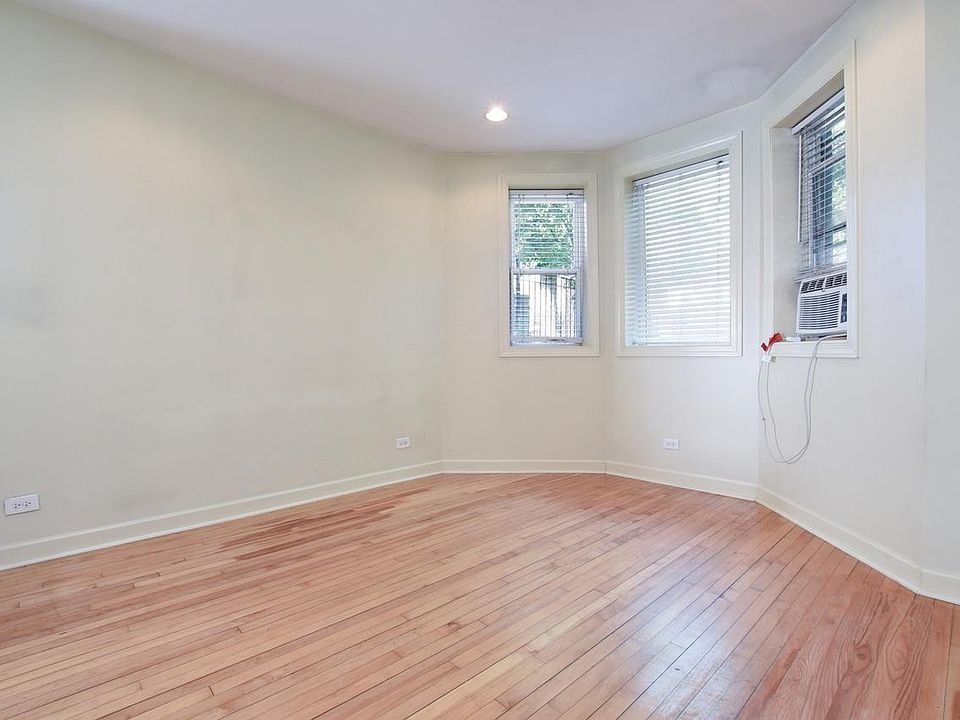 1st image of 4925 N Winchester Ave #1