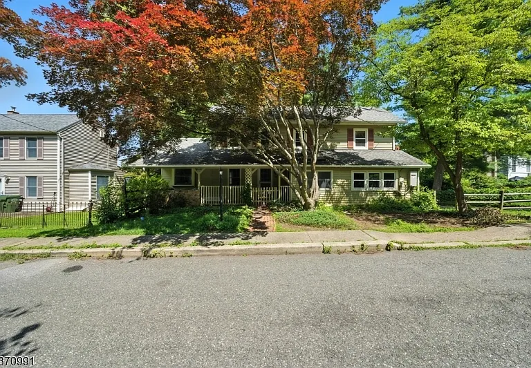 34 North St — Photo 11