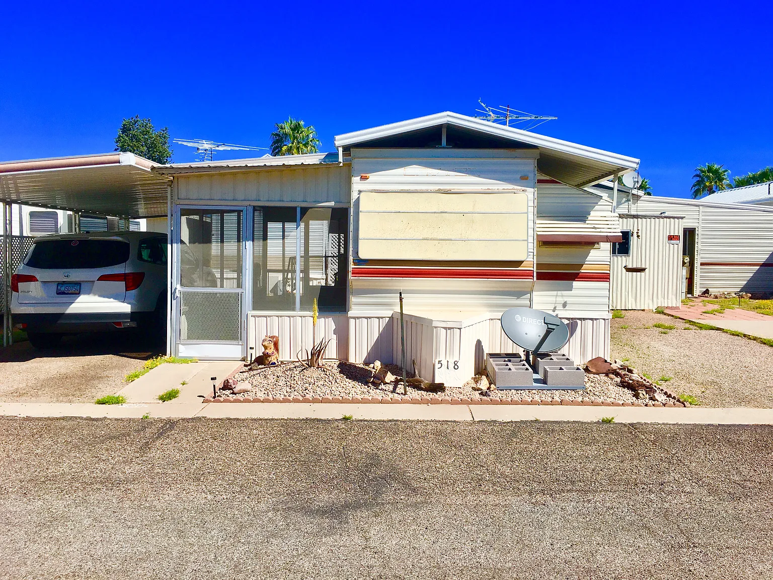 1 bed, 350 sqft, $695 — Photo 2