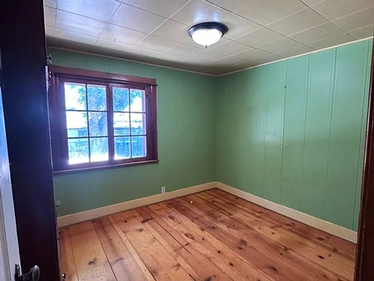 329 S Rogers St — Photo 12