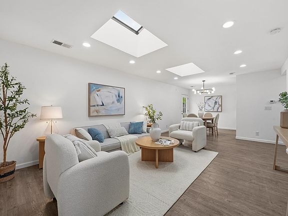 4th image of 4663 Mangrum Dr