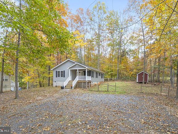 4th image of 18 Ellis Ln