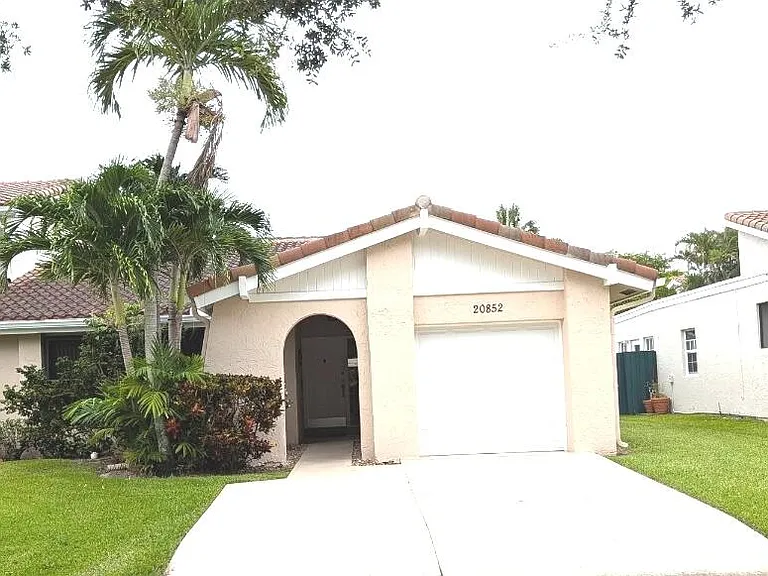 20852 Via Madeira Dr — Photo 24