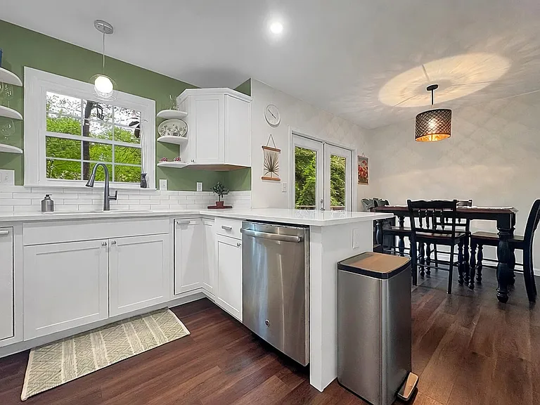 902 Creekside Dr #2 — Photo 8