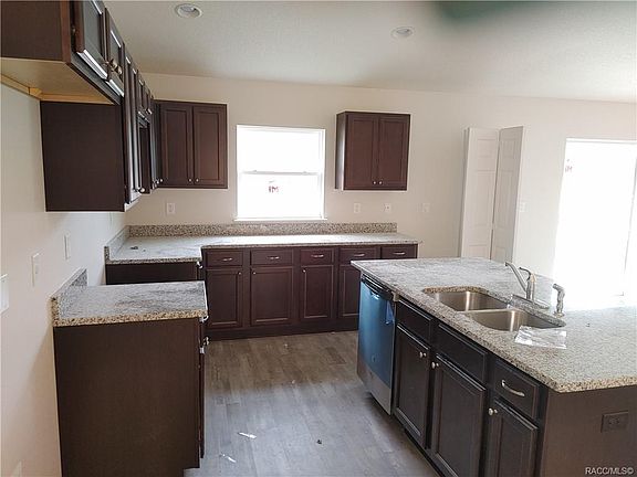 4th image of 757 W Walkertown Dr